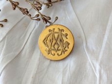 画像1: フランス 1900年前後 モノグラムボタン MC 28mm (1)