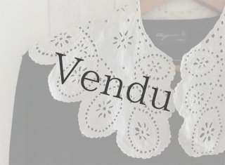 アンティークフランス 透かしと盛上げ手刺繍のガロンレース スカラップ