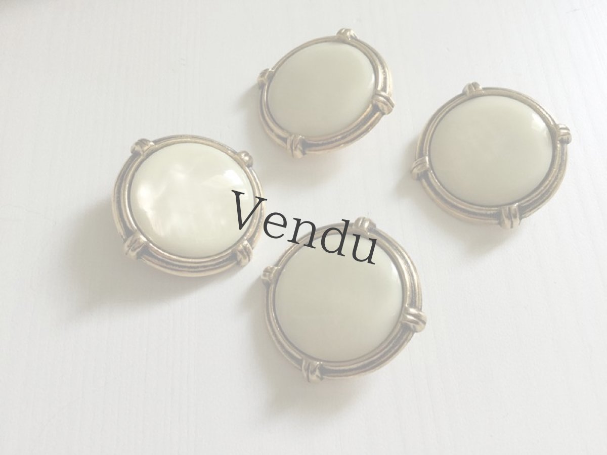 画像2: ヴィンテージ　カボションボタン 30ｍｍ 2個セット (2)