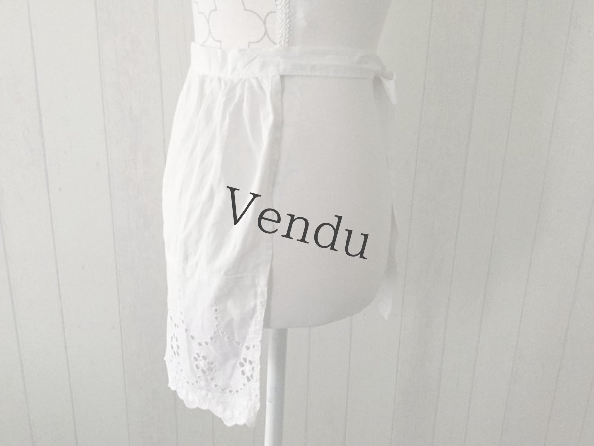 画像4: フランスヴィンテージ　カットワークエプロン (4)