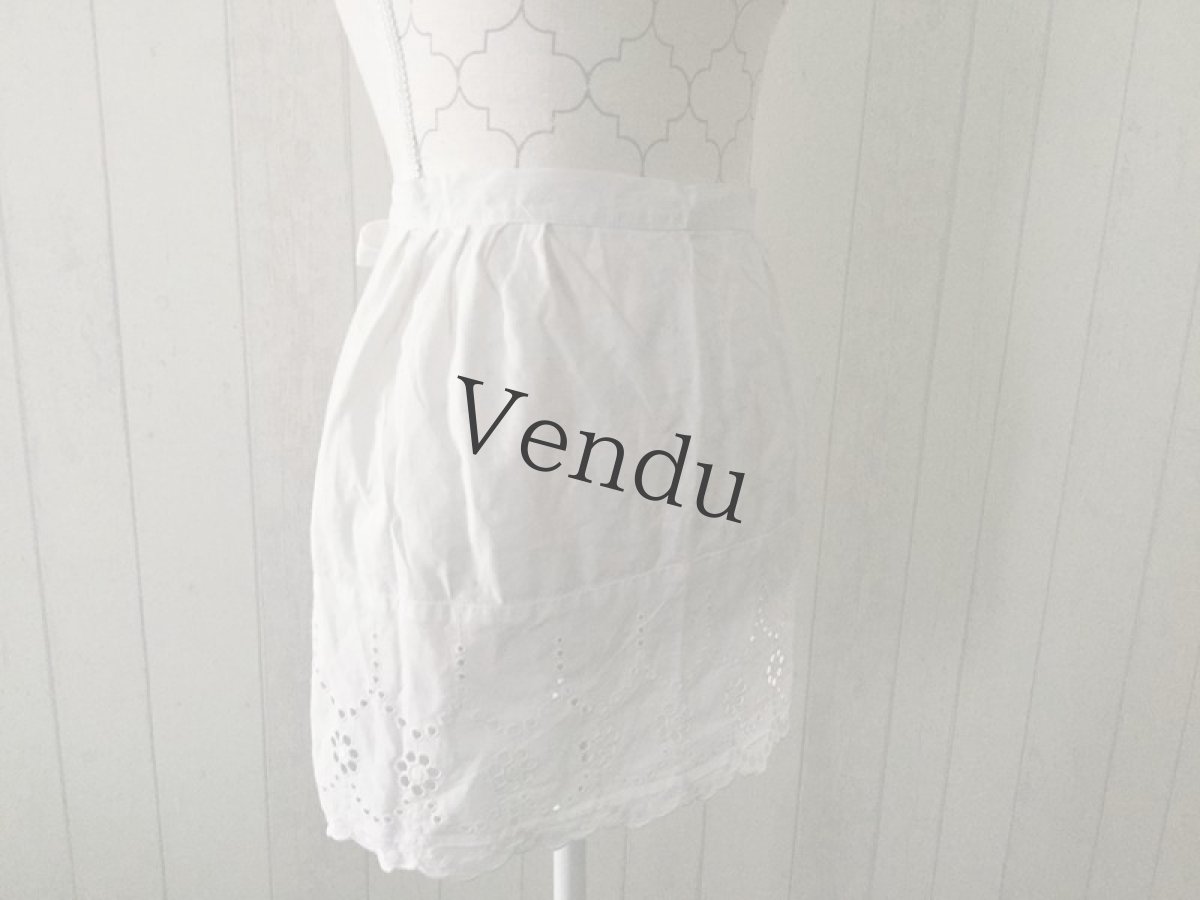 画像2: フランスヴィンテージ　カットワークエプロン (2)