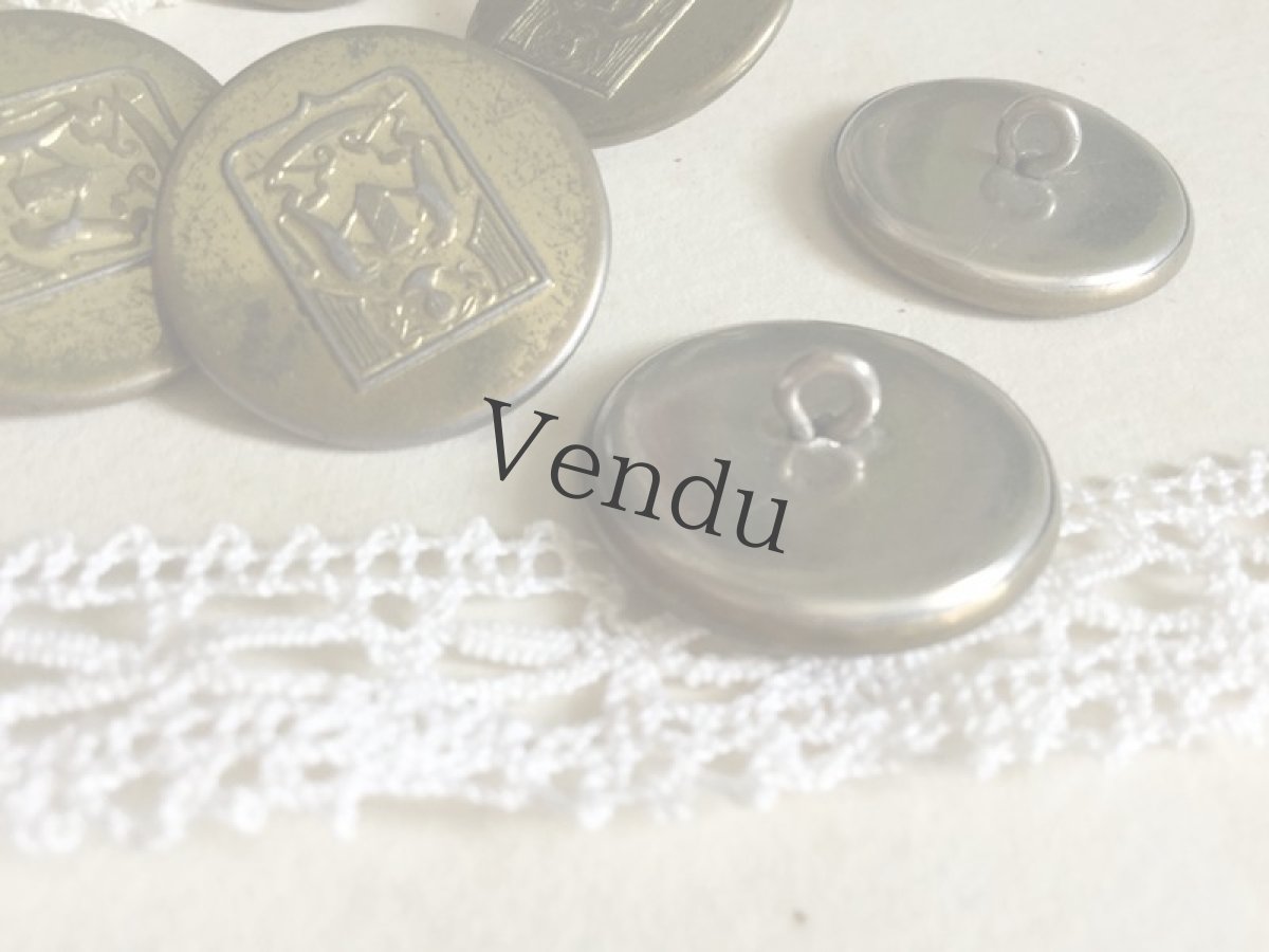 画像5: フランスヴィンテージ　紋章系ゴールドメタルボタン 23mm 7個セット  (5)