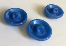画像6: チェコスロバキア アンティーク　ブルーのガラスボタン (6)