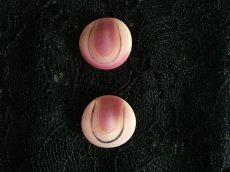 画像5: フランスヴィンテージ　ピンクのミステリアスなガラスボタン (5)