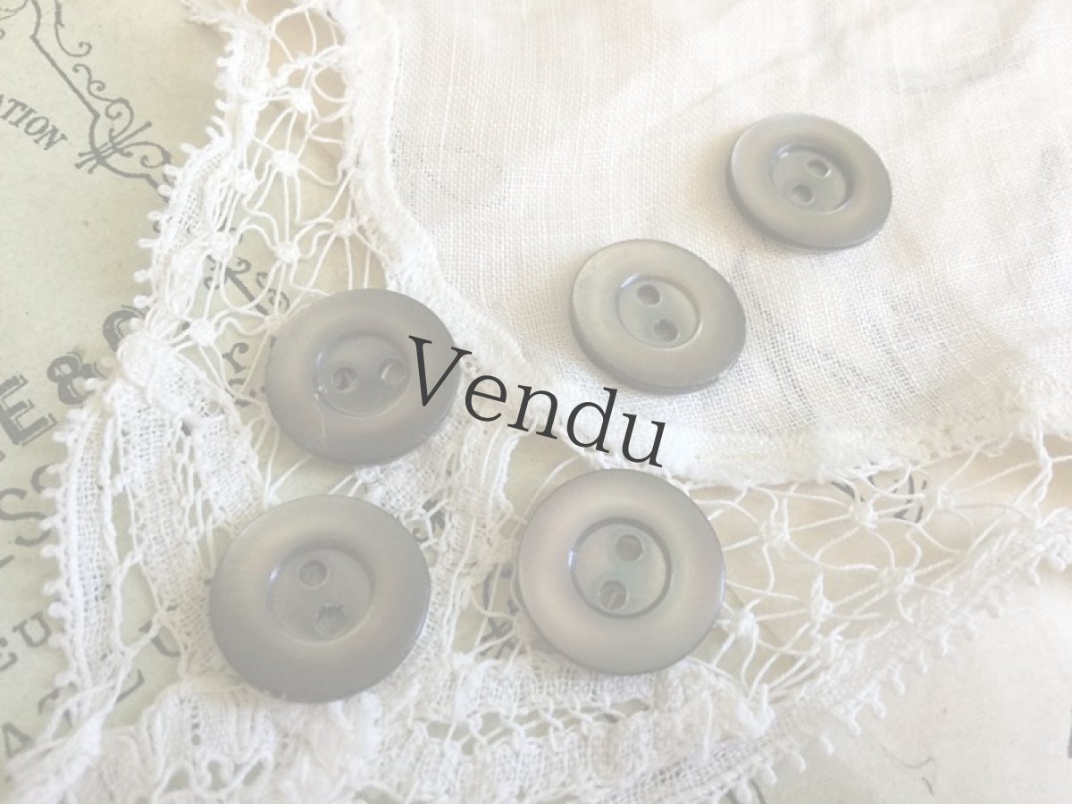 画像2: ヴィンテージ　マザーオブパール黒蝶貝ボタン 13ｍｍ　５個セット (2)