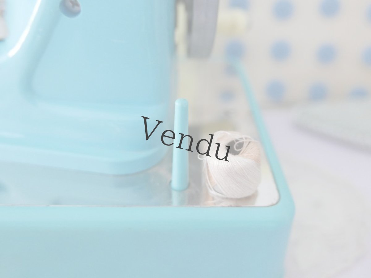 画像9: フランスヴィンテージ　レトロな水色のトイミシン (9)