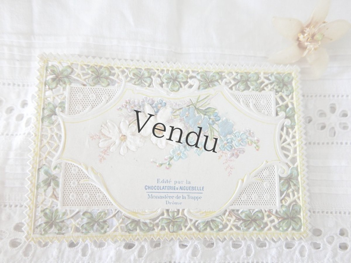 画像6: フランスアンティーク　春の草花のクロモ　透かし細工と一部シルク張り (6)