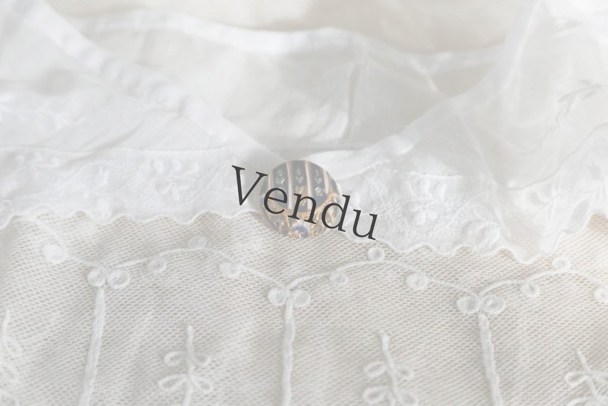 画像4: フランスアンティーク　ロカイユ装飾真鍮ペイントボタン 22mm (4)