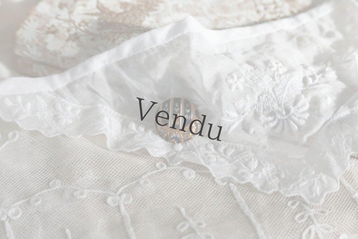 画像3: フランスアンティーク　ロカイユ装飾真鍮ペイントボタン 22mm (3)