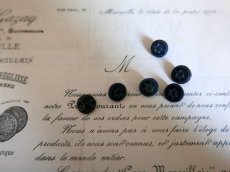 画像2: フランスアンティーク　1900年代フレンチジェットボタン 青く光る六芒星 11mm (2)