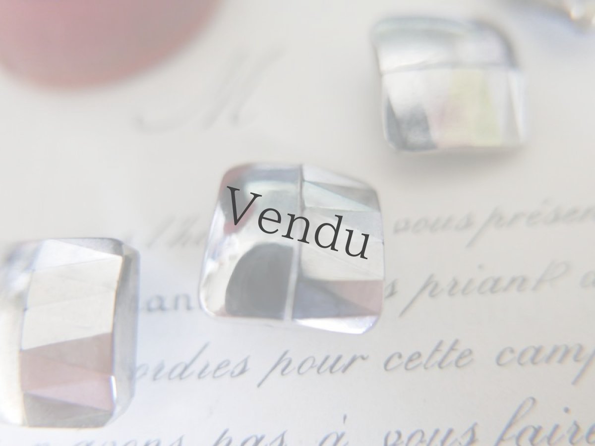 画像2: フランスアンティーク　1920年代フレンチジェットボタン 銀彩スクエア 18mm (2)