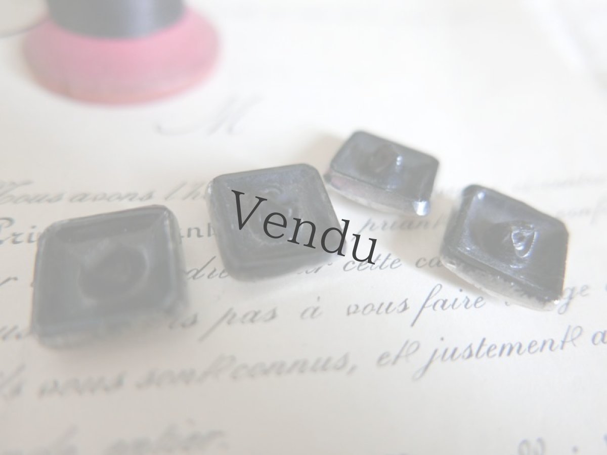 画像6: フランスアンティーク　1920年代フレンチジェットボタン 銀彩スクエア 18mm (6)