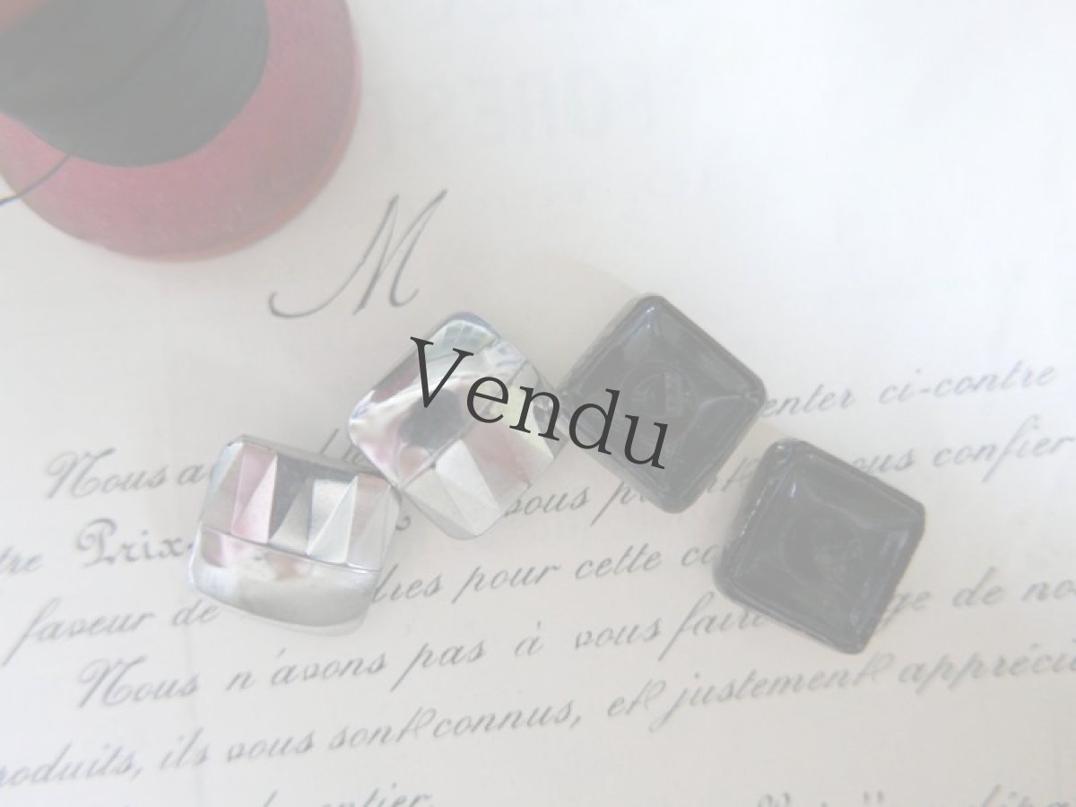 画像4: フランスアンティーク　1920年代フレンチジェットボタン 銀彩スクエア 18mm (4)