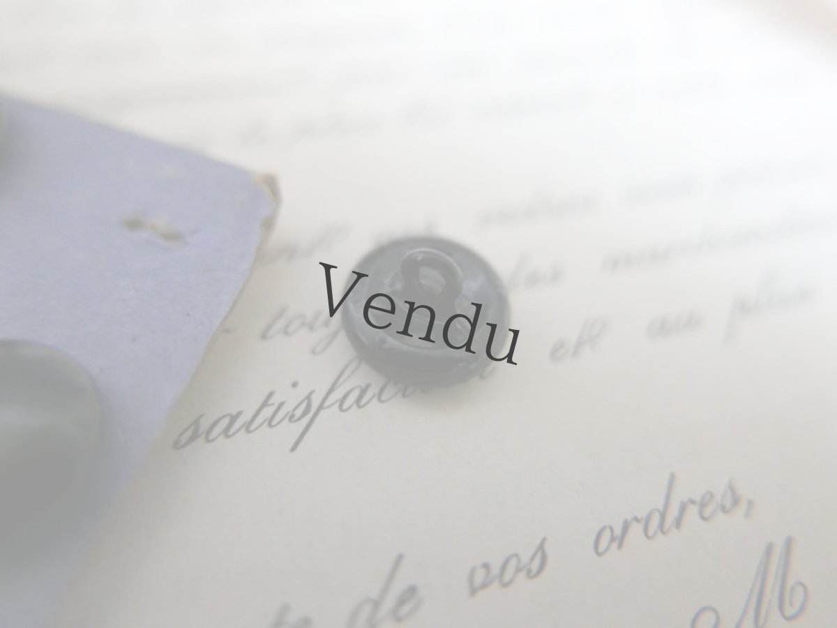 画像8: フランスアンティーク　1900年前後　包み紙つき黒ボタンシート13mm (8)