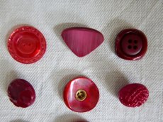 画像3: フランスヴィンテージ　赤いボタンセット (3)