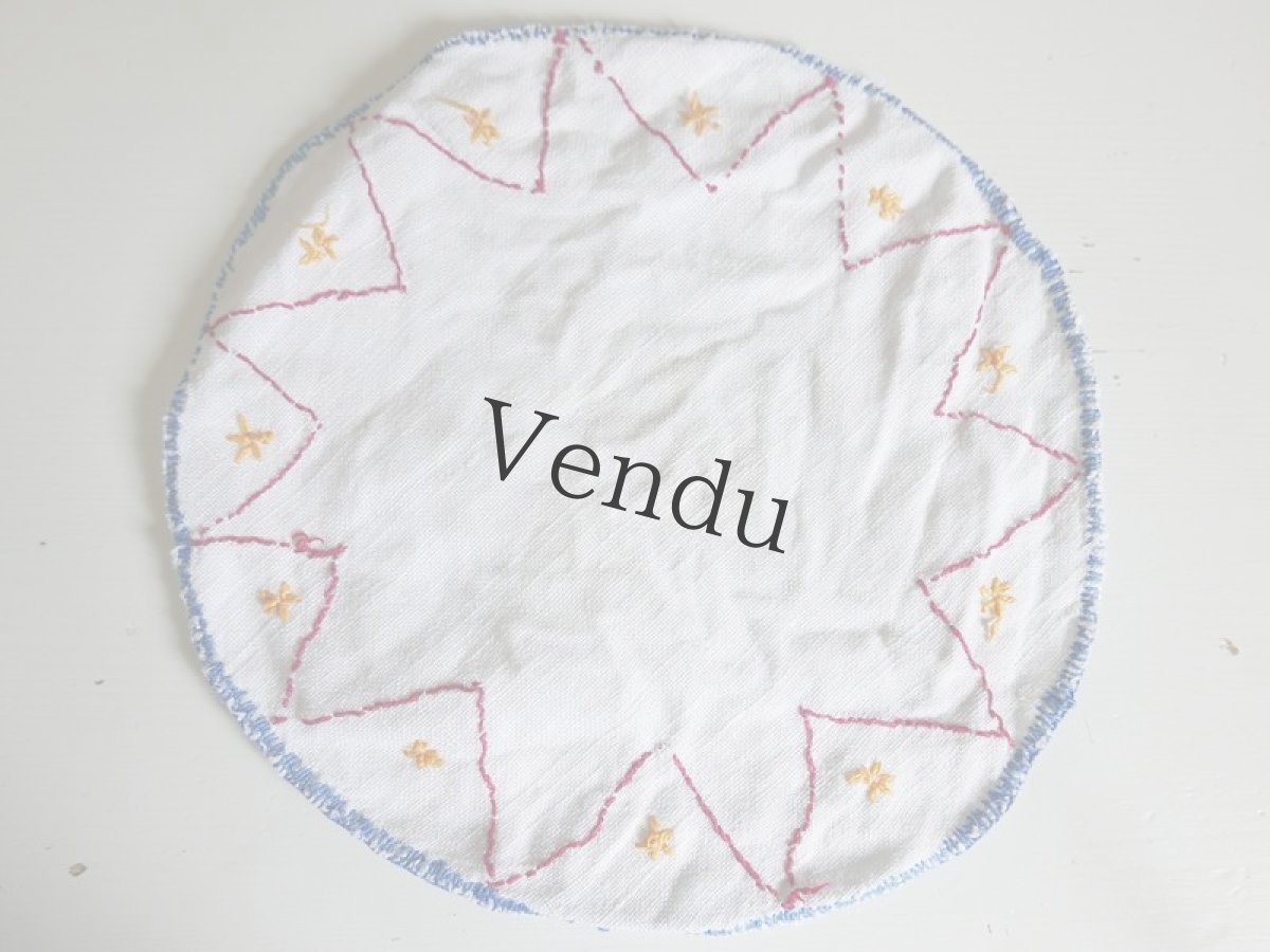 画像6: フランスヴィンテージ　かわいい刺繍ドイリー (6)