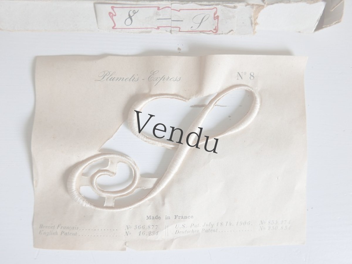 画像4: フランスアンティーク　Plumetis-Express No.8 刺繍用モノグラム "S" (4)