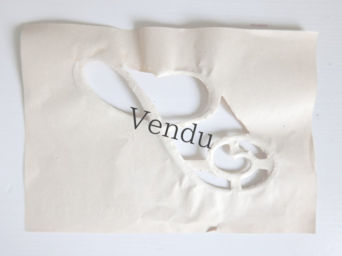 画像7: フランスアンティーク　Plumetis-Express No.8 刺繍用モノグラム "S" (7)