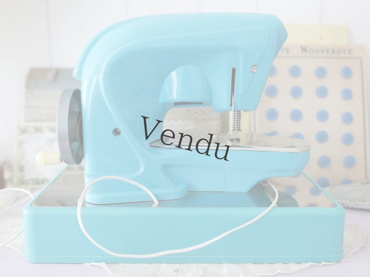 画像6: フランスヴィンテージ　レトロな水色のトイミシン (6)