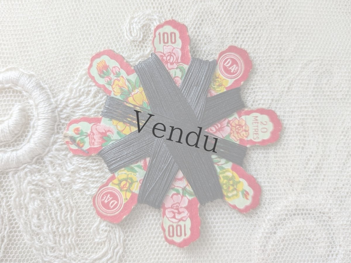 画像1: フランス 1900年代 リネン糸巻き 100 CARTE GIROFLÉE (1)