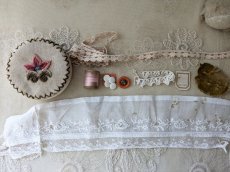 画像3: フランス蚤の市　布張り小箱入りメルスリーセット (3)
