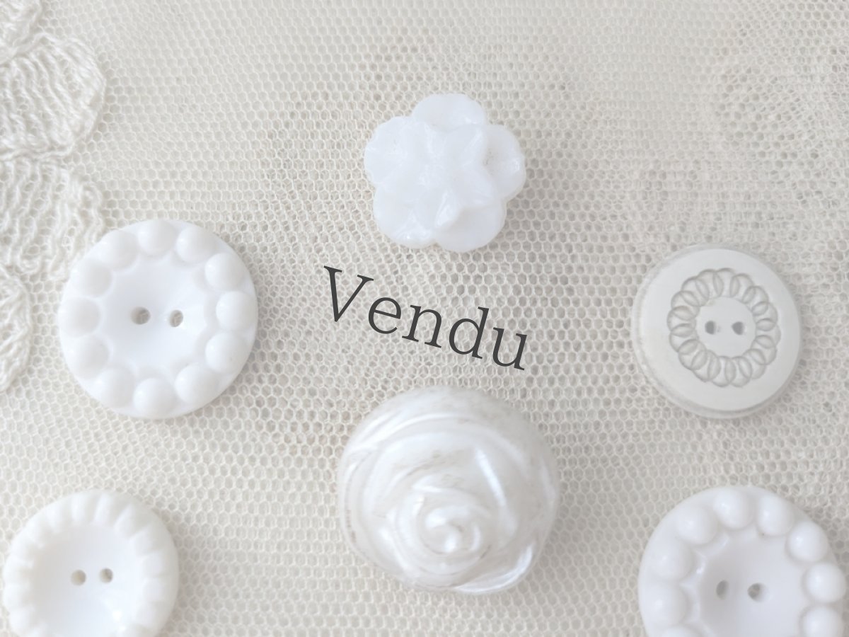 画像4: フランスヴィンテージ お花ボタンアソート《Blanc》8個 17-23mm (4)