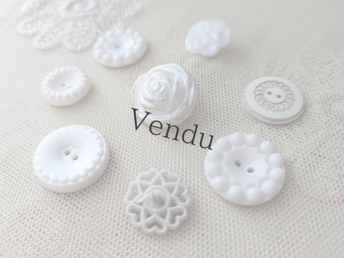 画像3: フランスヴィンテージ お花ボタンアソート《Blanc》8個 17-23mm (3)