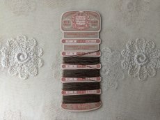 画像1: フランスアンティーク 刺繍シルク糸巻き No.9 CORDONNET A LA COURONNE (1)