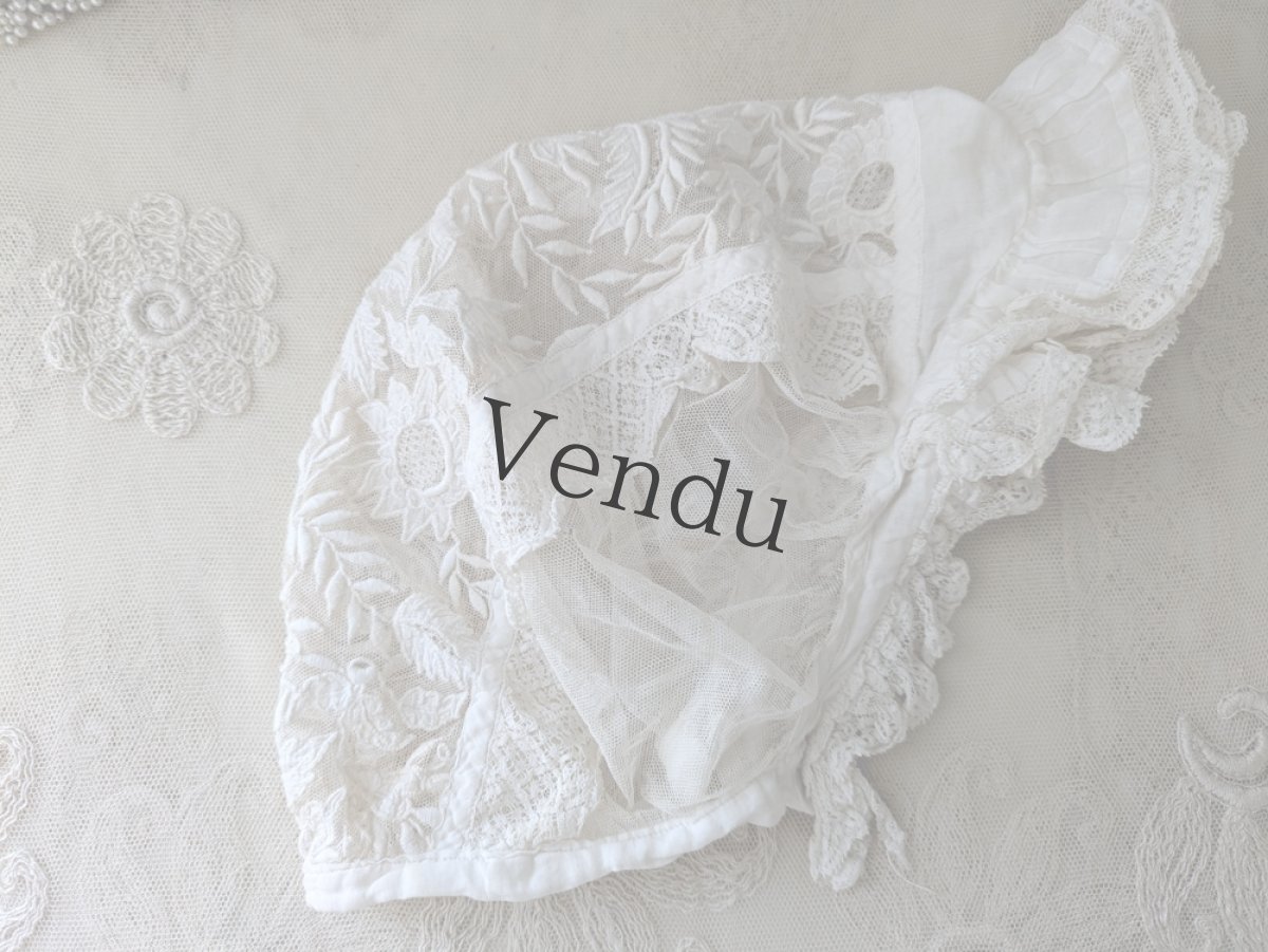 画像5: フランスアンティーク　白糸刺繍とレースのボネ (5)