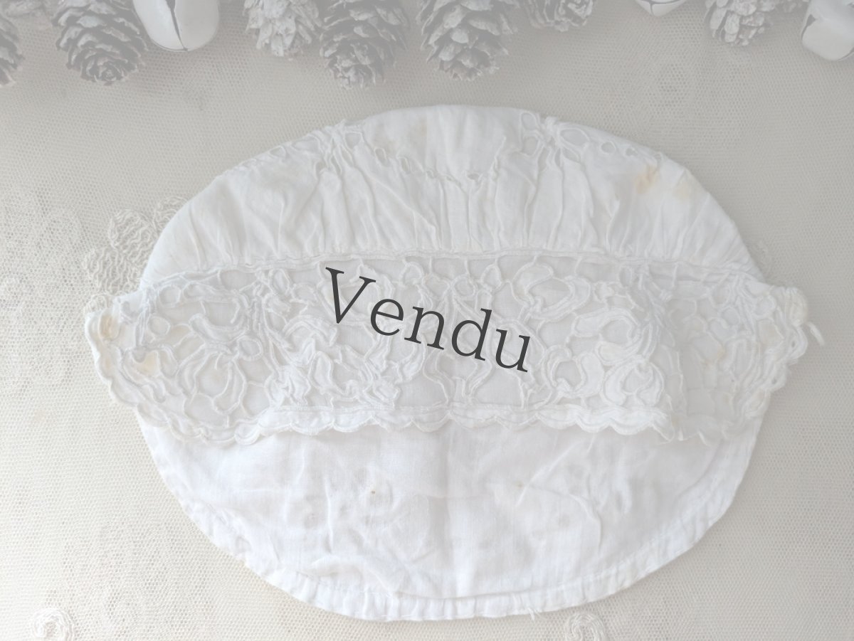 画像6: フランスアンティーク　ヤドリギの刺繍の小さなボネ (6)