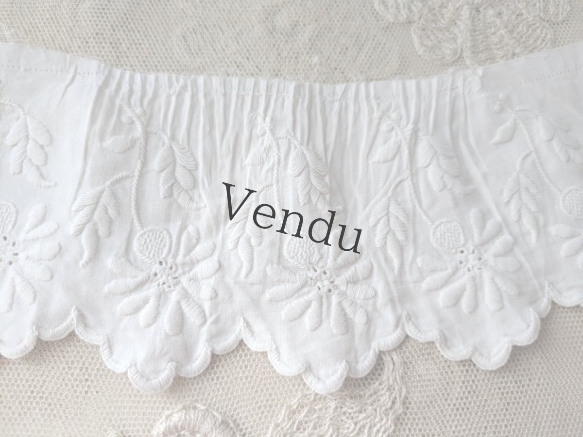 画像5: フランスアンティーク 白糸刺繍スカラップ生地 お花A 325cm (5)