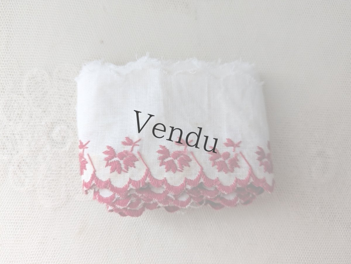 画像4: フランスヴィンテージ　赤糸刺繍スカラップリボン 210cm (4)