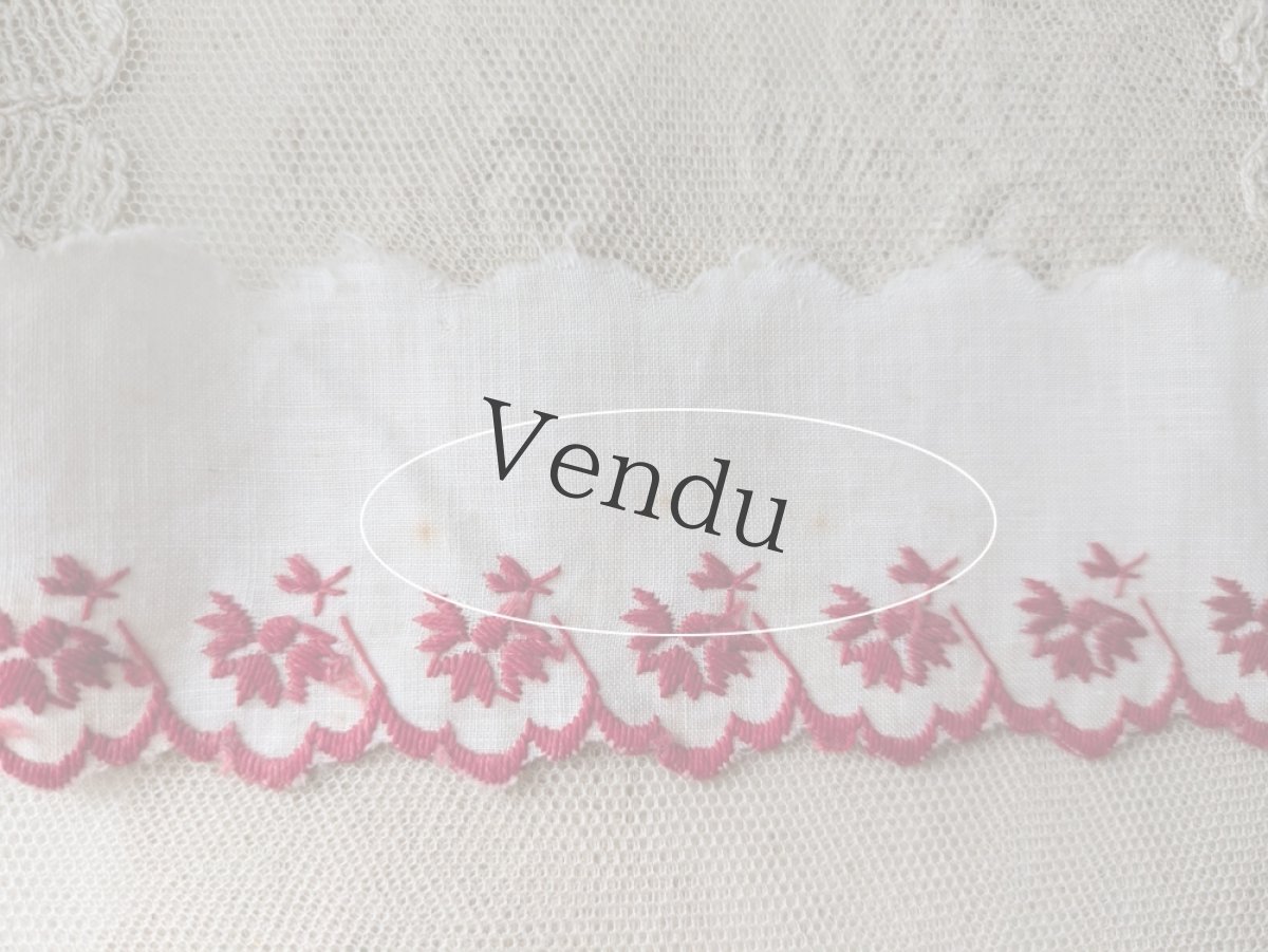 画像5: フランスヴィンテージ　赤糸刺繍スカラップリボン 210cm (5)