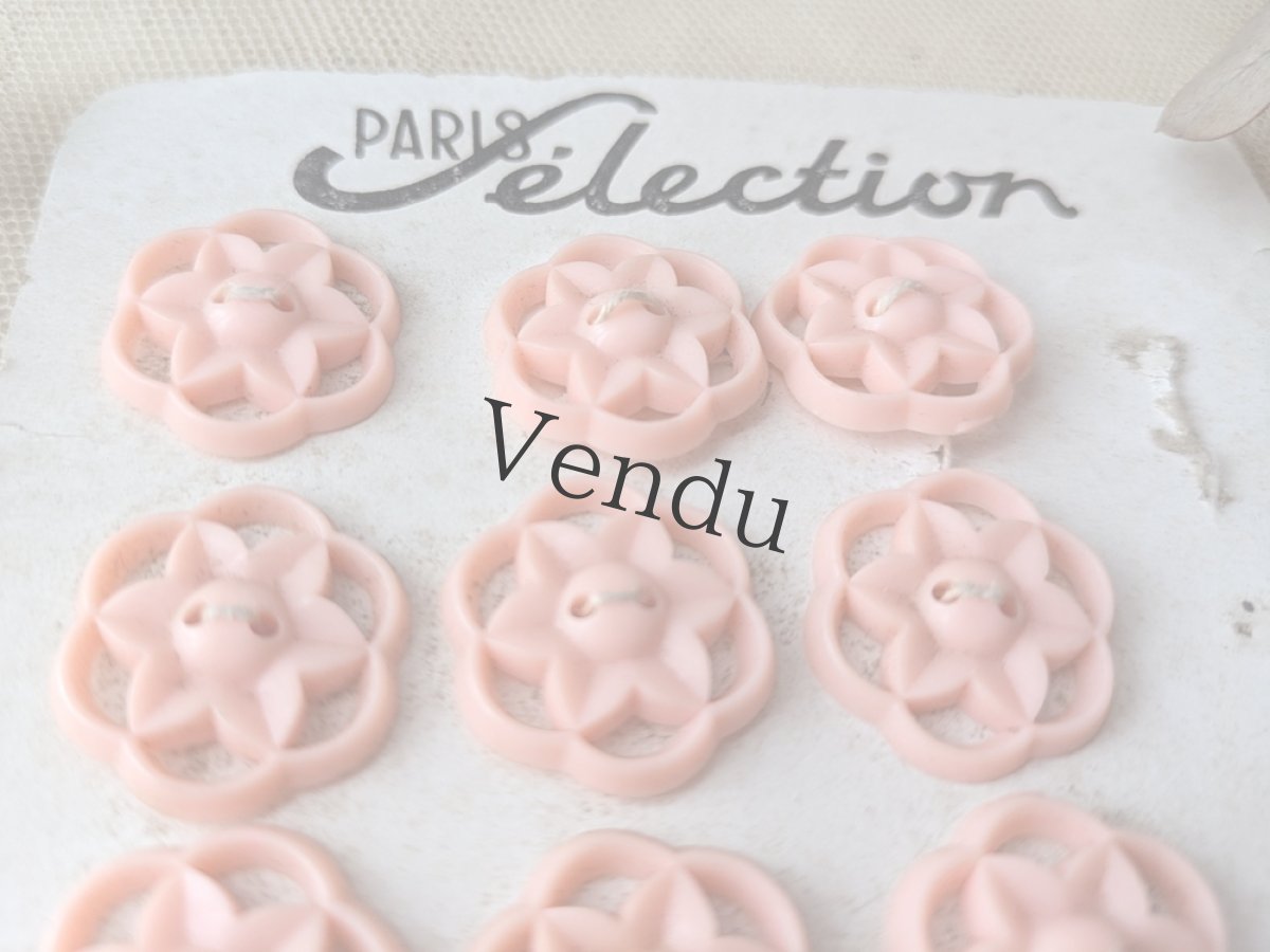 画像3: フランスヴィンテージ　ピンクのお花ボタン 21mm (3)