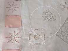 画像8: フランスヴィンテージ　カットワーク刺繍ブランケット (8)