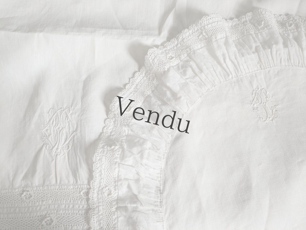 画像9: フランスヴィンテージ　CHイニシャル刺繍入り クッションカバー (9)