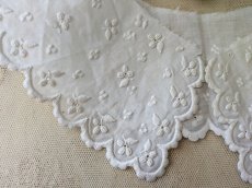 画像2: フランスヴィンテージ　刺繍つけ襟 (2)