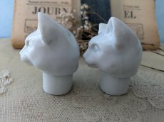 画像4: フランス 1910-1920年  ポーセリン ねこの頭 2体セット (4)