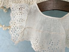 画像9: フランスアンティーク 　カットワーク刺繍のつけ襟 (9)