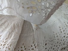 画像7: フランスアンティーク 　カットワーク刺繍のつけ襟 (7)