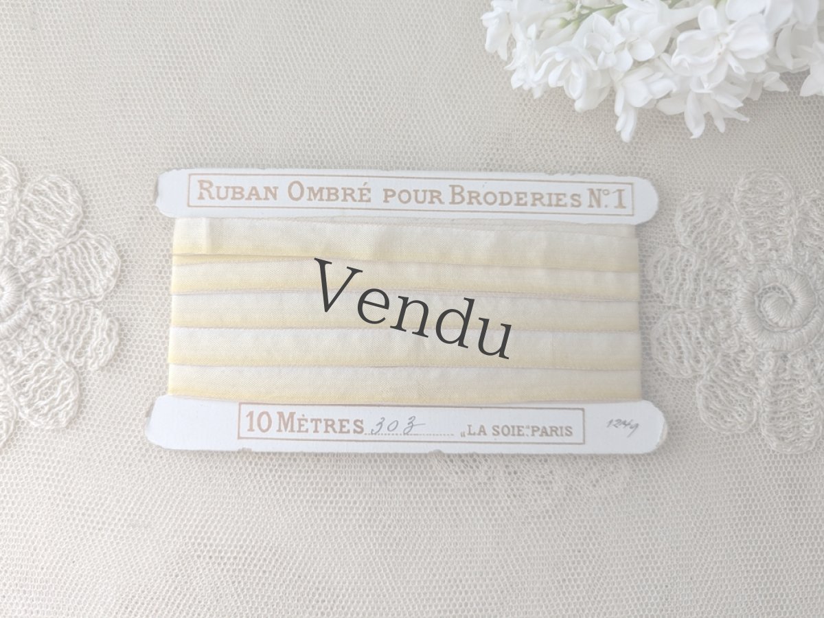 画像4: フランスアンティーク　台紙巻きシルクリボン イエローグラデ 785cm (4)