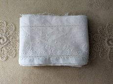 画像4: フランスヴィンテージ　幅広 刺繍レース  小花とドット180cm (4)