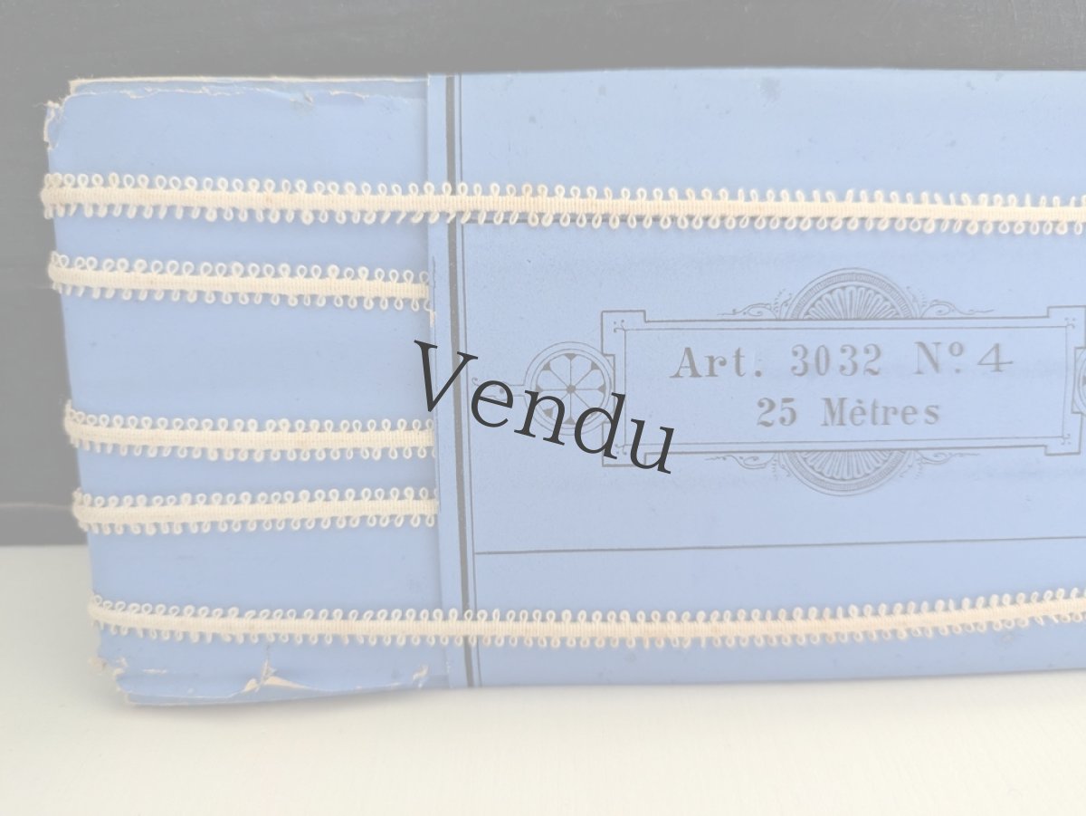 画像2: フランスアンティーク　ラベル付き極細5mm幅レースブレード (2)