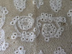画像4: フランスヴィンテージ　バテンレースのマット 鳥 30×41cm (4)