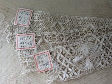 画像1: フランスアンティーク　タグ付き 手編みルピュイレース　サンプルセット B(3枚) (1)