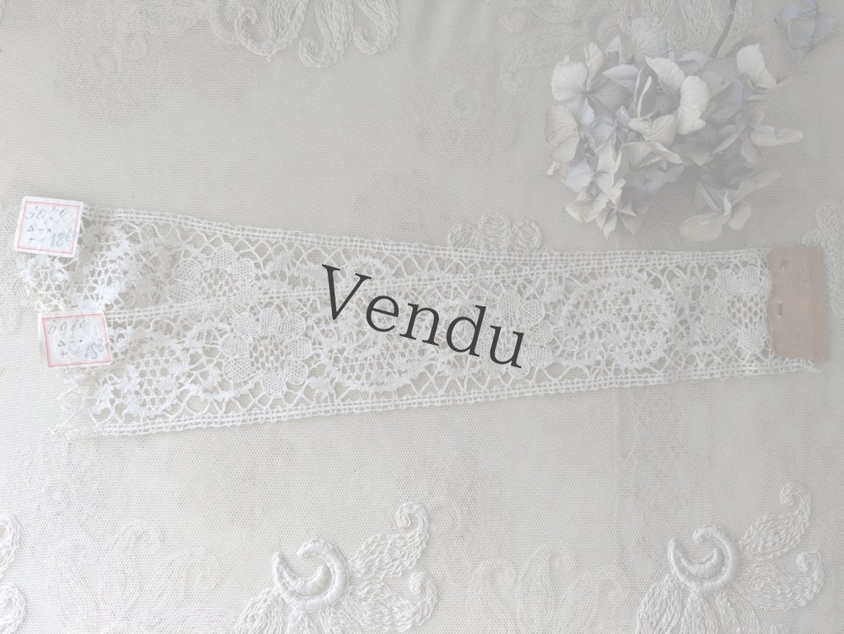 画像2: フランスアンティーク　タグ付き 手編みルピュイレース　サンプルセット C(2枚) (2)