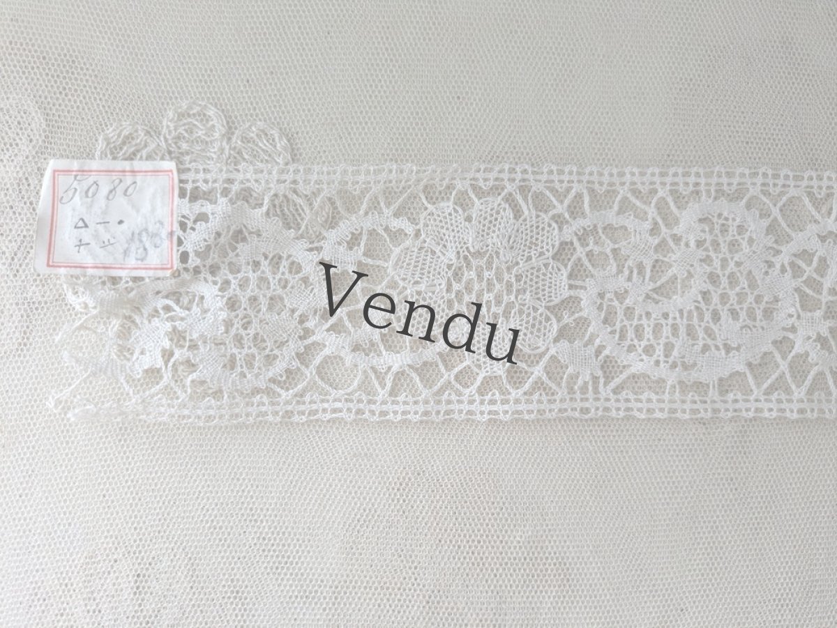 画像3: フランスアンティーク　タグ付き 手編みルピュイレース　サンプルセット C(2枚) (3)