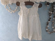 画像2: フランスヴィンテージ　べべのカットワーク刺繍ワンピース (2)
