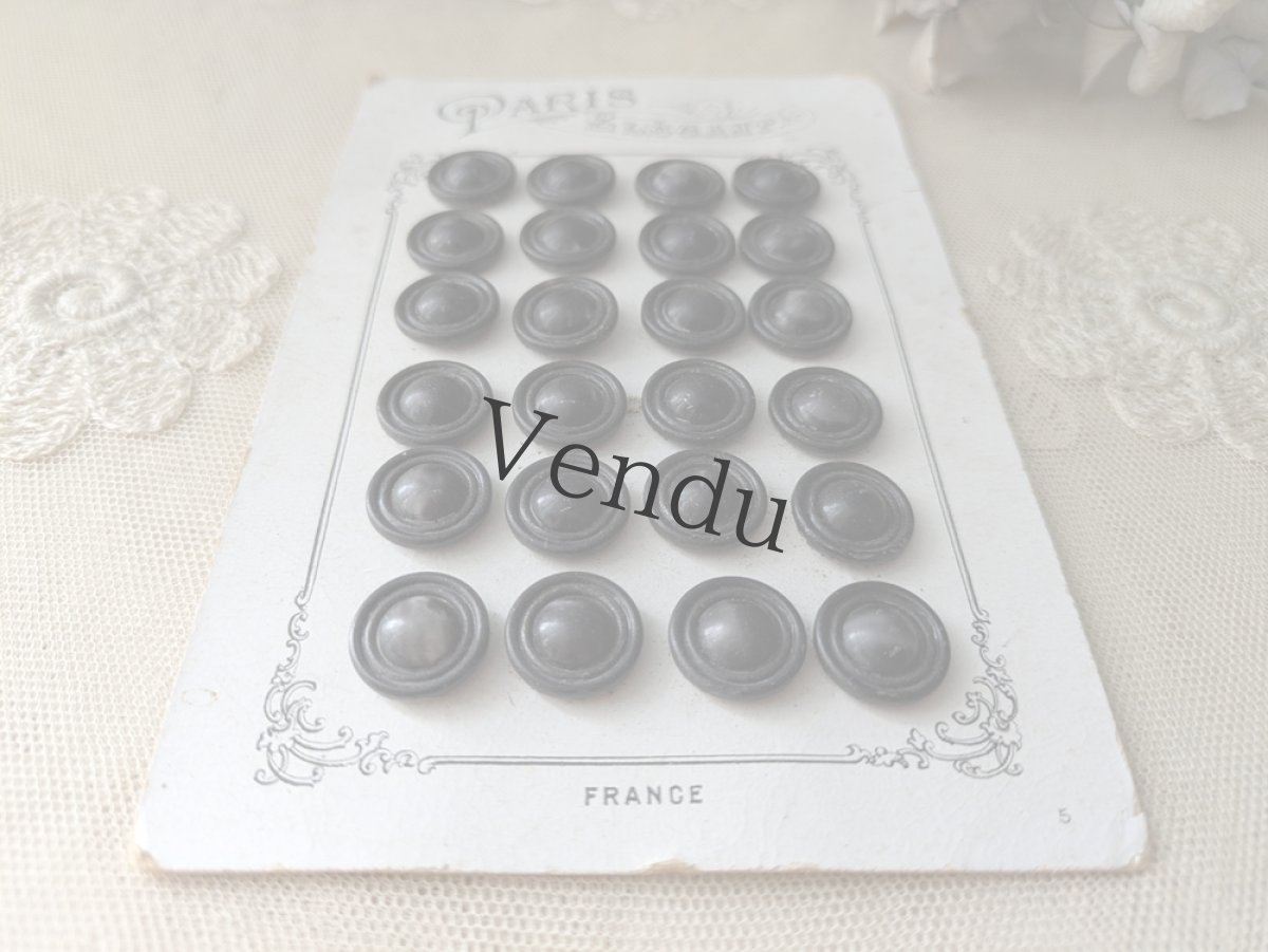 画像5: フランスアンティーク　セルロイド×メタルボタンシート 15mm (5)