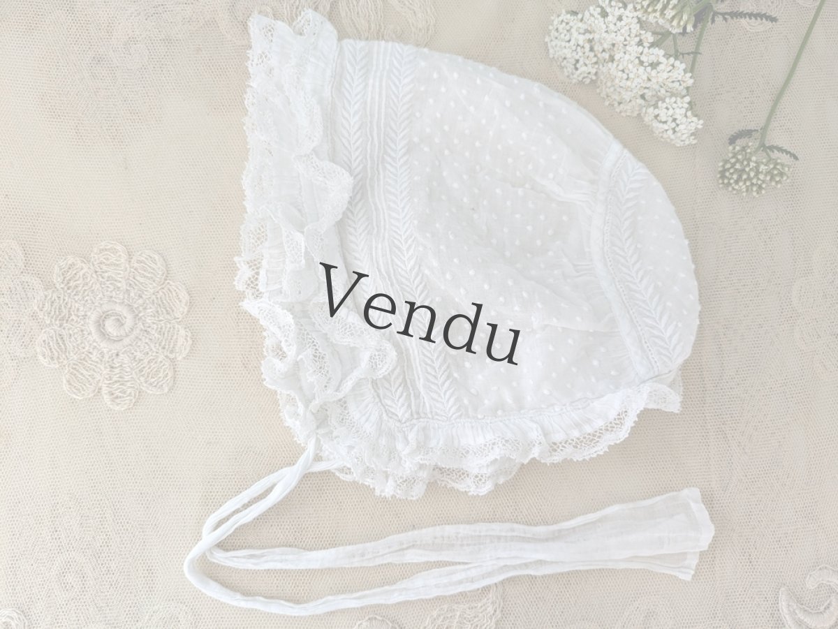 画像1: フランスアンティーク　白糸刺繍とレースのボネ 水玉 (1)
